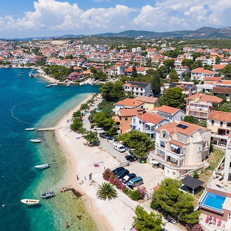 Family Friendly Seaside Apartments Brodarica, Sibenik - 15270 Bagian luar foto