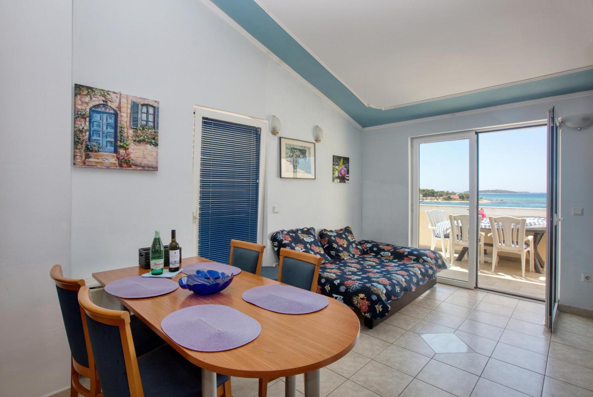 Family Friendly Seaside Apartments Brodarica, Sibenik - 15270 Bagian luar foto