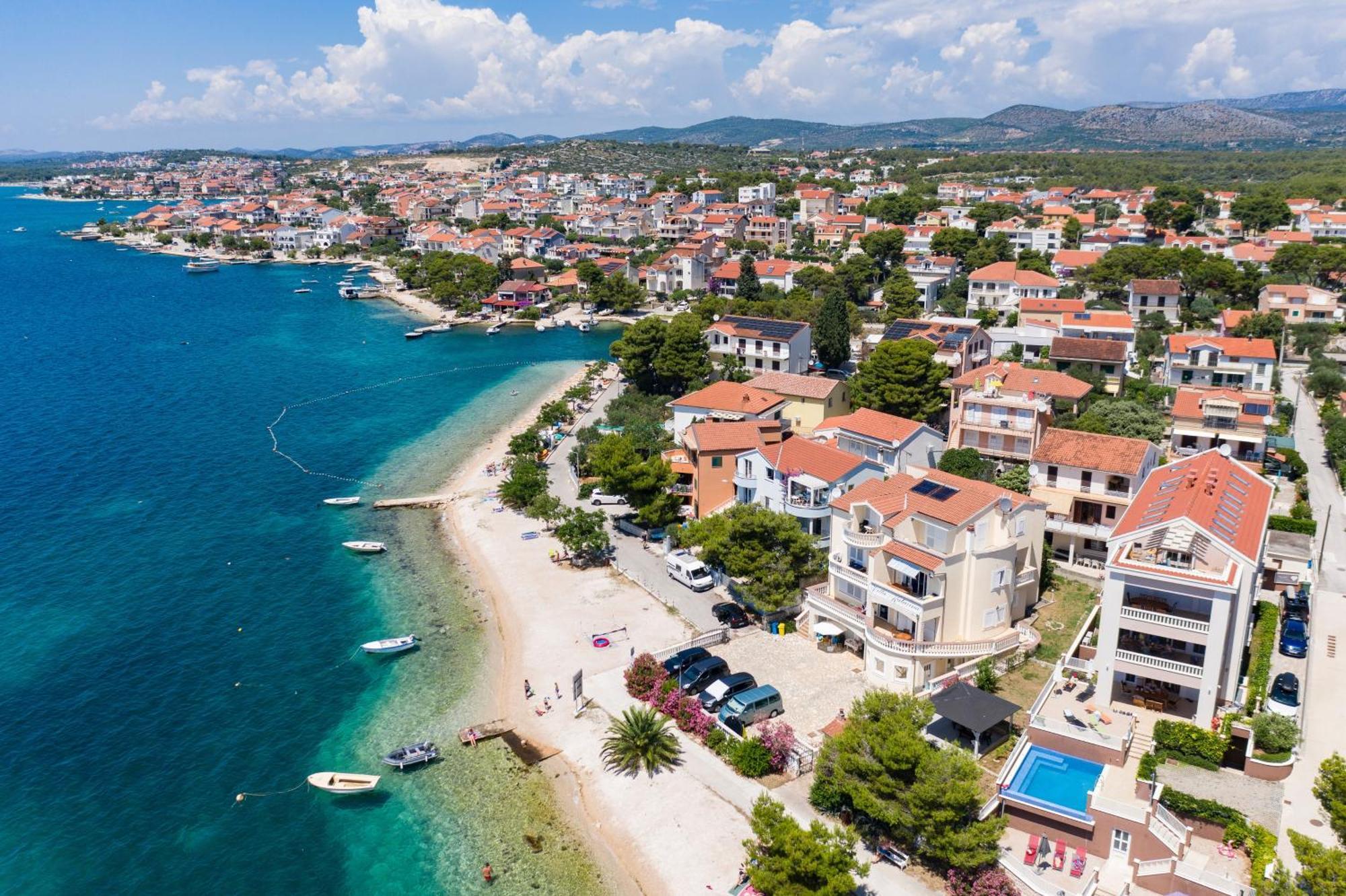 Family Friendly Seaside Apartments Brodarica, Sibenik - 15270 Bagian luar foto
