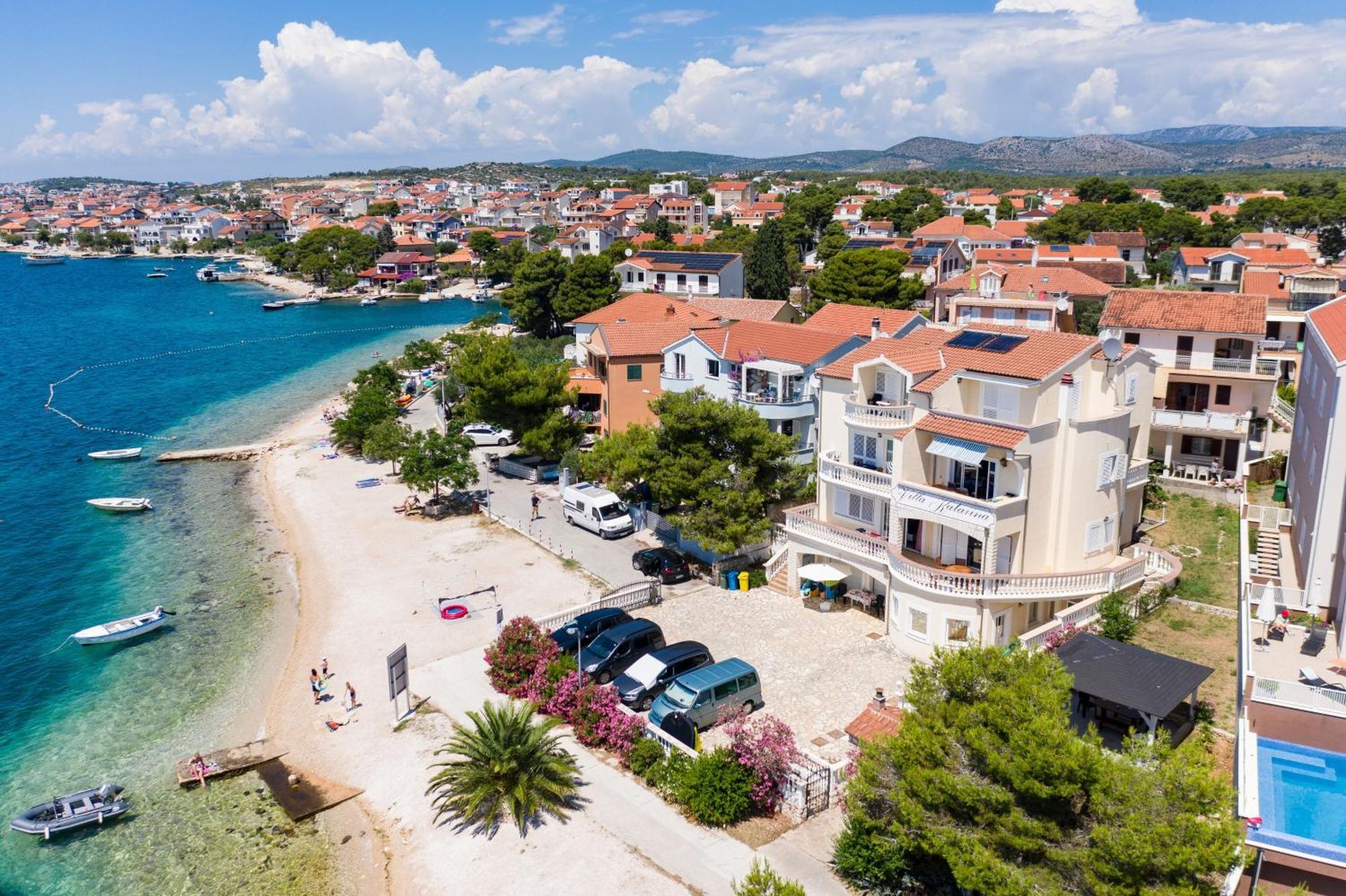 Family Friendly Seaside Apartments Brodarica, Sibenik - 15270 Bagian luar foto